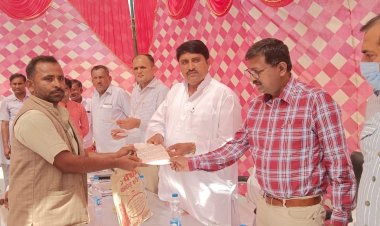 अल्पसंख्यक मामलात मंत्री ने जैसलमेर जिले के नहरी क्षेत्र का किया दौरा- किसानों की सुनी परिवेदनाएं