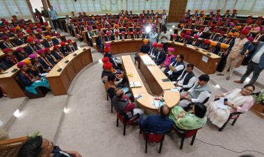 5 राज्यों से आए हुए 200 आदिवासी युवाओं एवं एस्कोर्ट ऑफिसर सहित 250 प्रतिभागियों ने नगर निगम ग्रेटर मुख्यालय आकर समझी कार्यप्रणाली