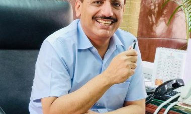 जनसंपर्क अलंकरण समारोह- आवासन आयुक्त श्री पवन अरोड़ा को मिला ’जनसंपर्क श्री’ पुरस्कार, बेहतर प्रशासन के साथ पीआर में मास्टर स्ट्रोक, पद्मश्री अहमद हुसैन मोहम्मद हुसैन सहित 24 विभूतियां हुई सम्मानित