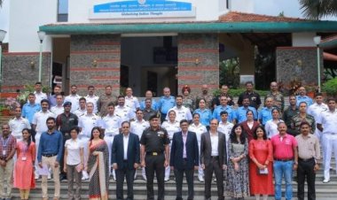 आईआईएम कोझिकोड प्रबंधन प्रमाणपत्र कार्यक्रम के लिए रक्षा सेवा अधिकारियों के पहले बैच का स्वागत