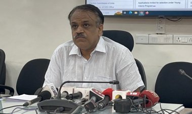 लोक सभा आम चुनाव- 2024, चुनाव कार्य में नियुक्त 3.84 लाख अधिकारियों एवं कर्मचारियों के लिए डाक मतपत्रों /EDC द्वारा मतदान की सुविधा ( both phases) आज तीसरे दिन तक 53,020 मत डाले गए— सभी जिलों में फेसिलिटेशन सेंटर्स पर मतदान कार्मिकों द्वारा मत डाले जाएँगे