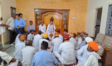 कैबिनेट मंत्री जोगाराम पटेल ने अपने जोधपुर निवास पर की जनसुनवाई